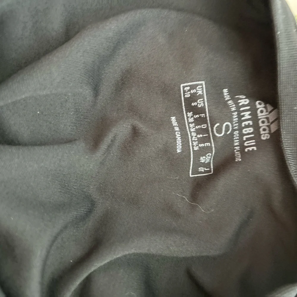 adidas Primeblue Black Crop Athletic Top Small - Picture 5 of 9